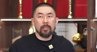 姐姐闺蜜的制服诱惑